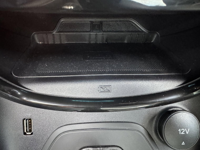 Vehicle Image 28