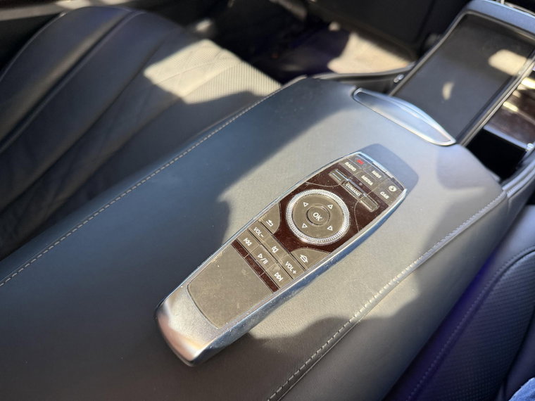 Vehicle Image 38