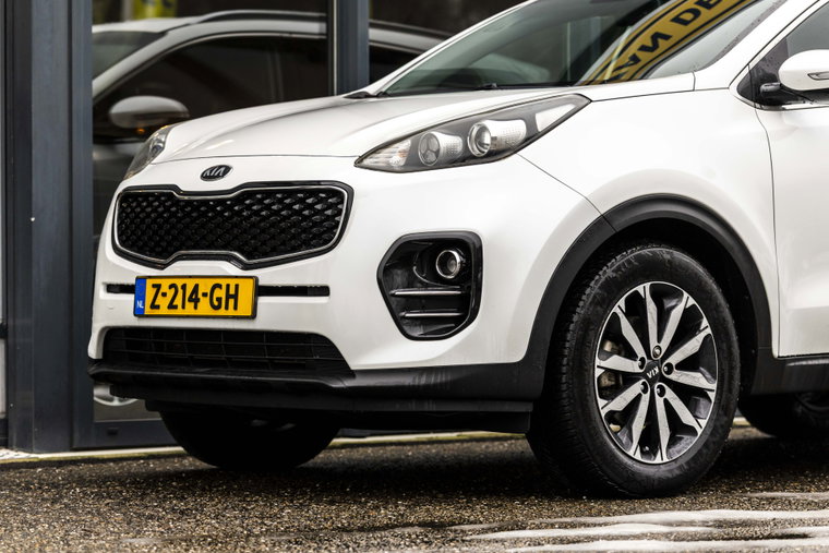 Vehicle Image 11