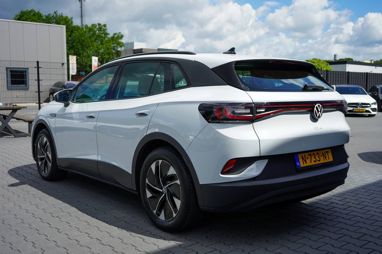 Vehicle Image 18