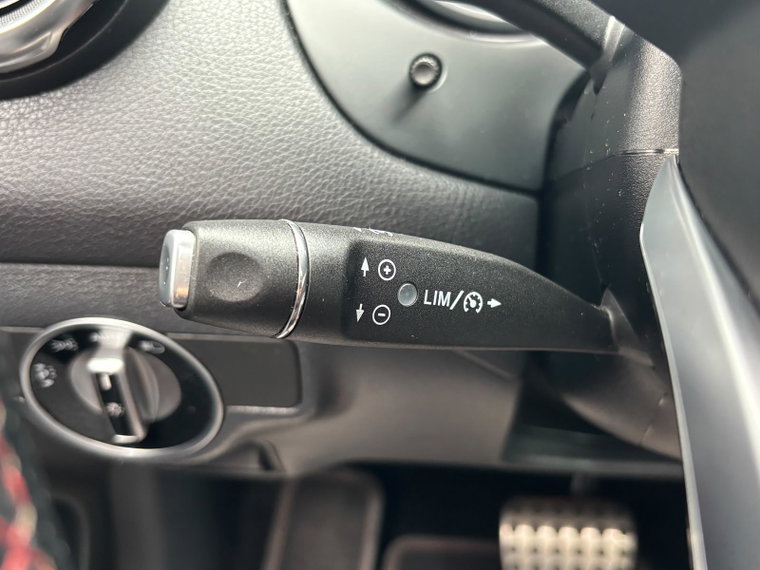 Vehicle Image 26