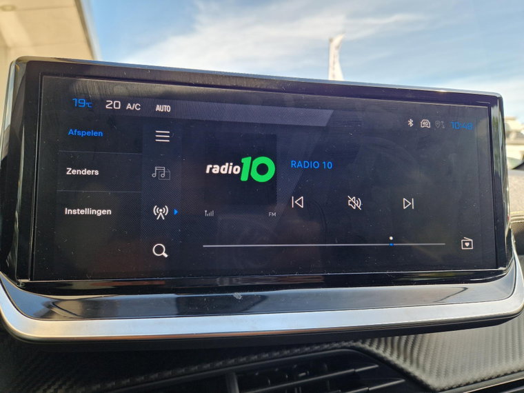 Vehicle Image 19