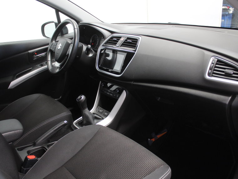 Vehicle Image 6