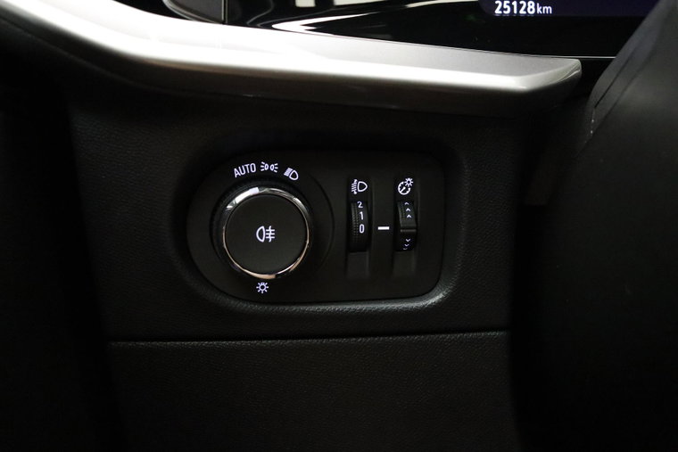 Vehicle Image 27