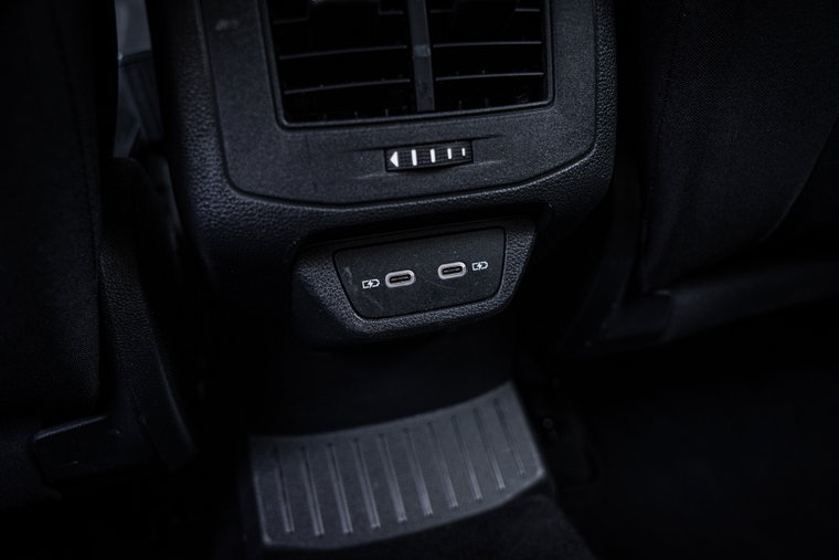 Vehicle Image 45