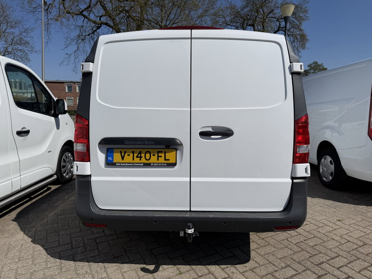 Vehicle Image 27