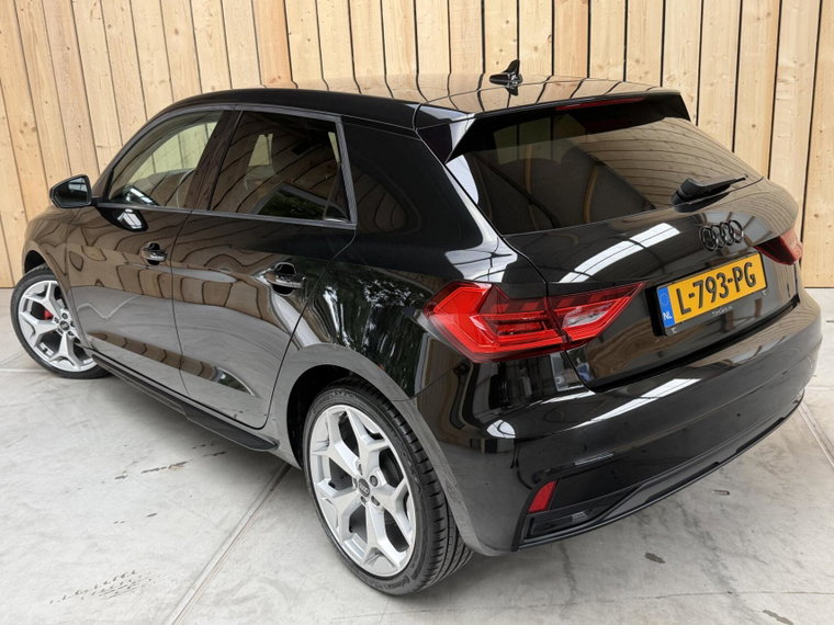 Vehicle Image 36