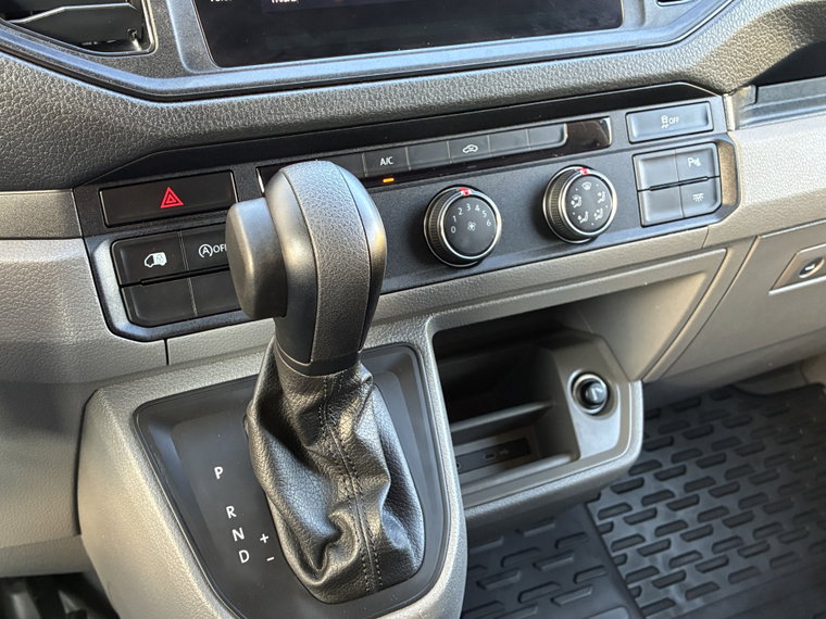 Vehicle Image 23