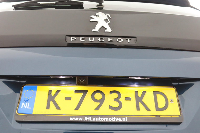 Vehicle Image 40