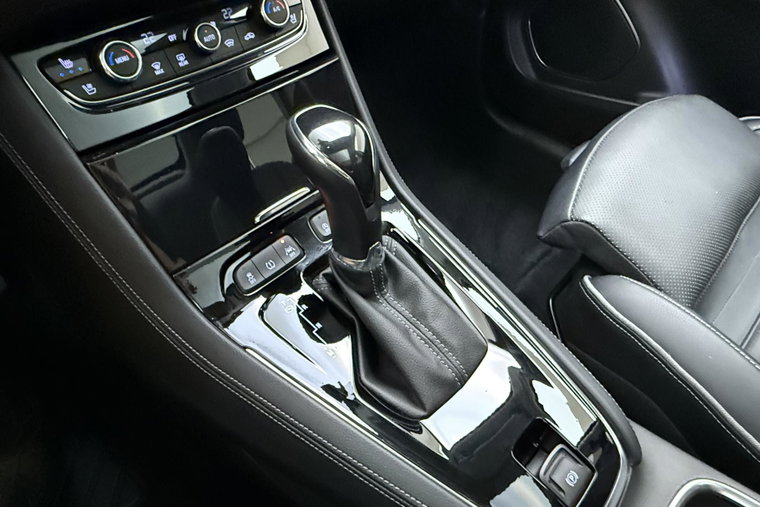 Vehicle Image 33