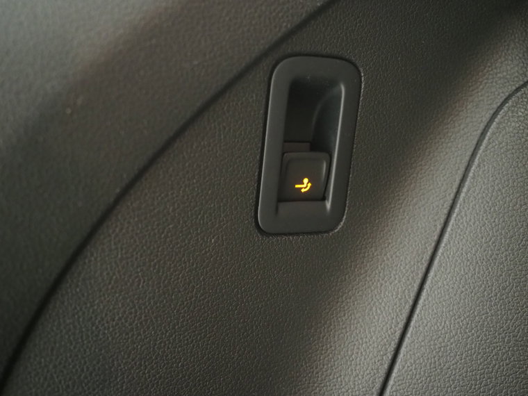 Vehicle Image 43