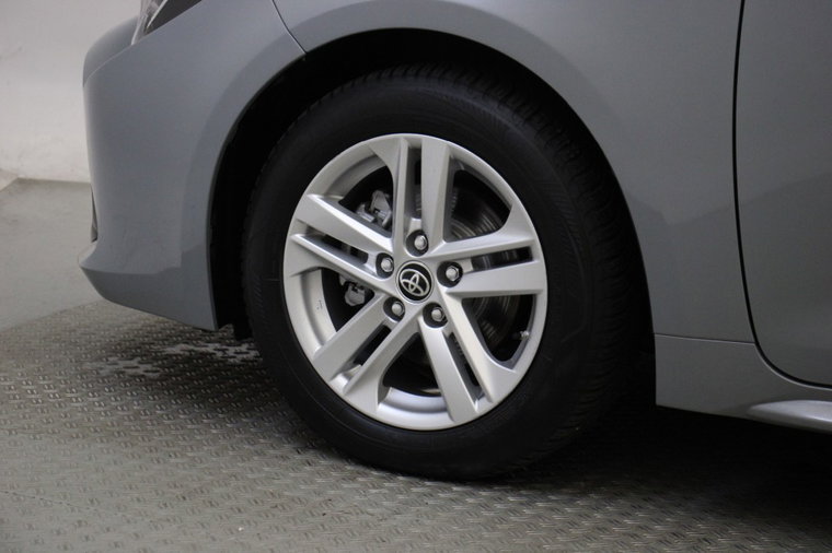 Vehicle Image 30