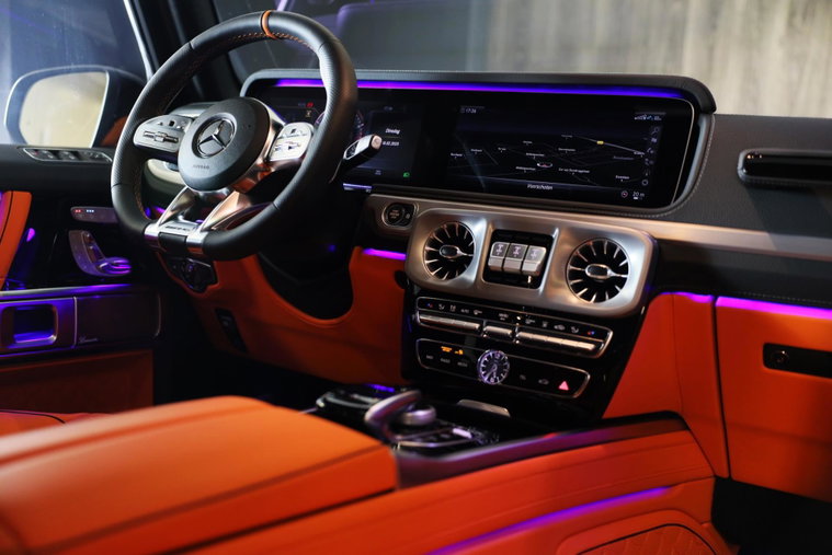 Vehicle Image 6