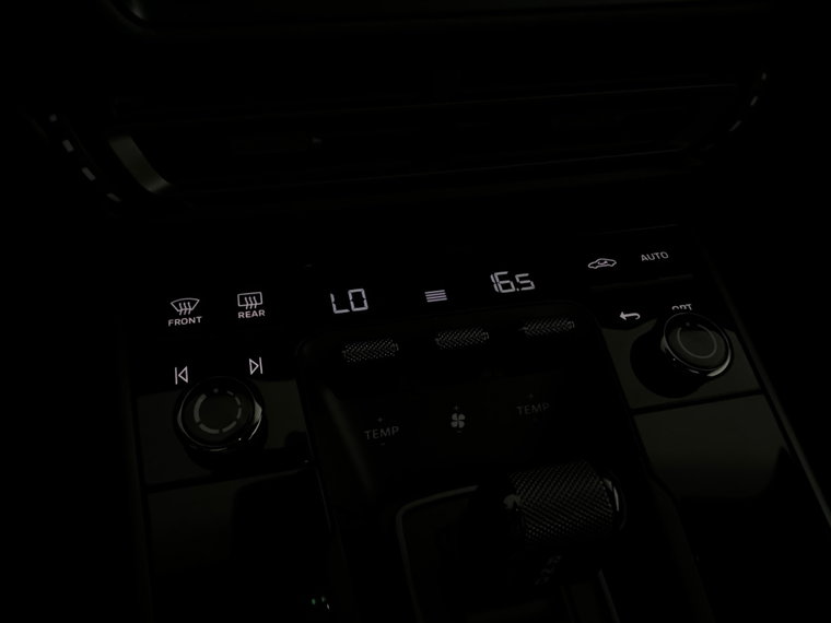 Vehicle Image 27