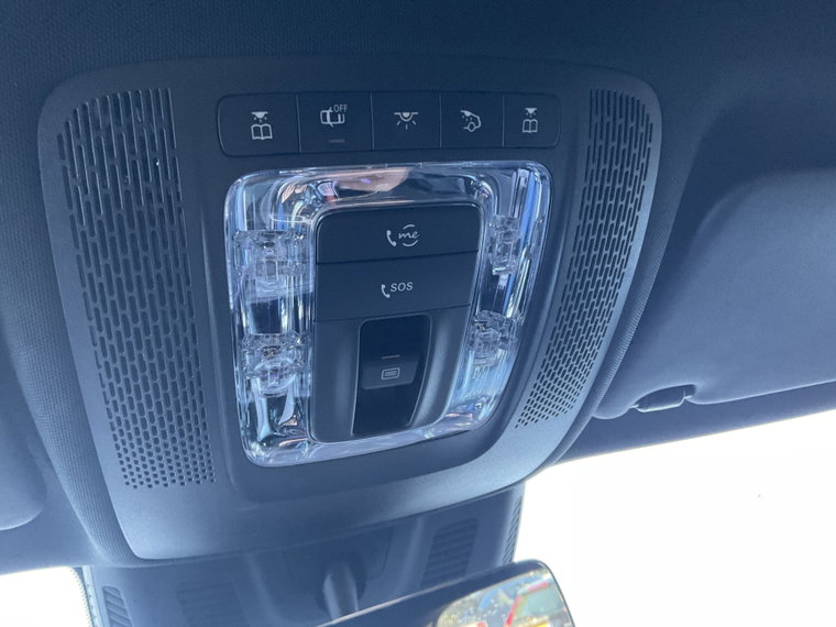 Vehicle Image 40