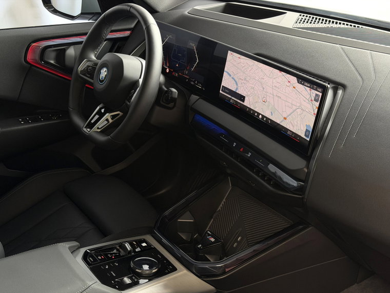 Vehicle Image 38