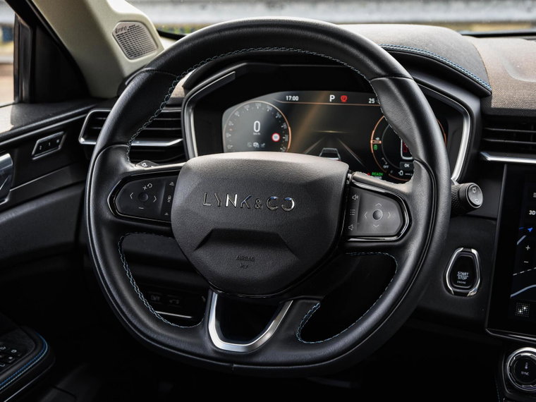 Vehicle Image 16