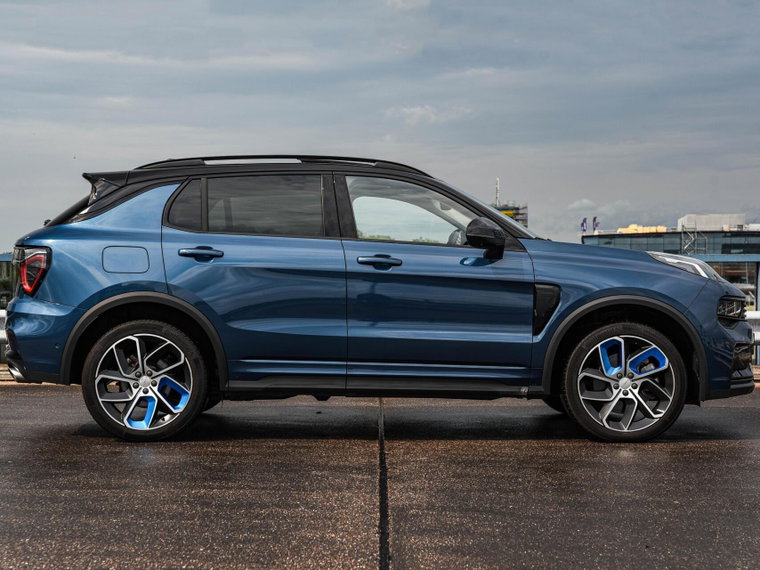 Vehicle Image 6
