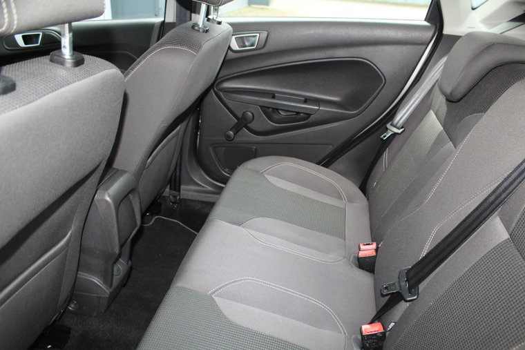 Vehicle Image 31