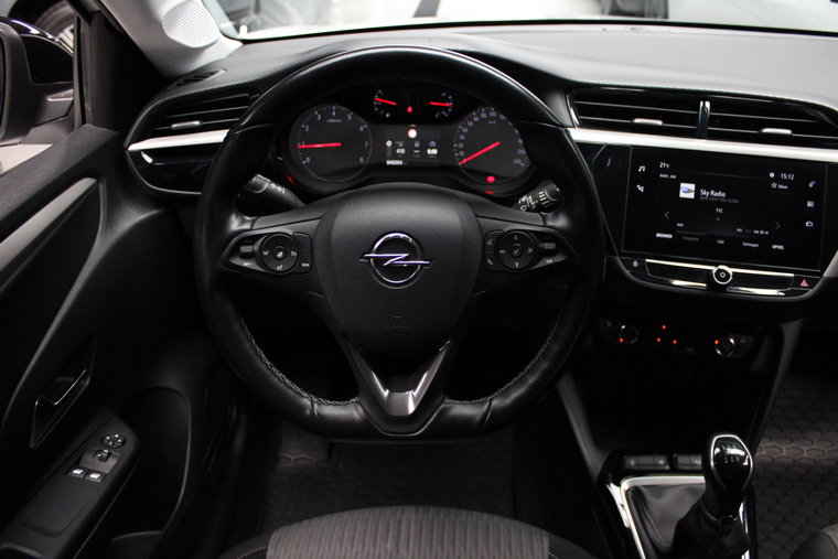 Vehicle Image 12