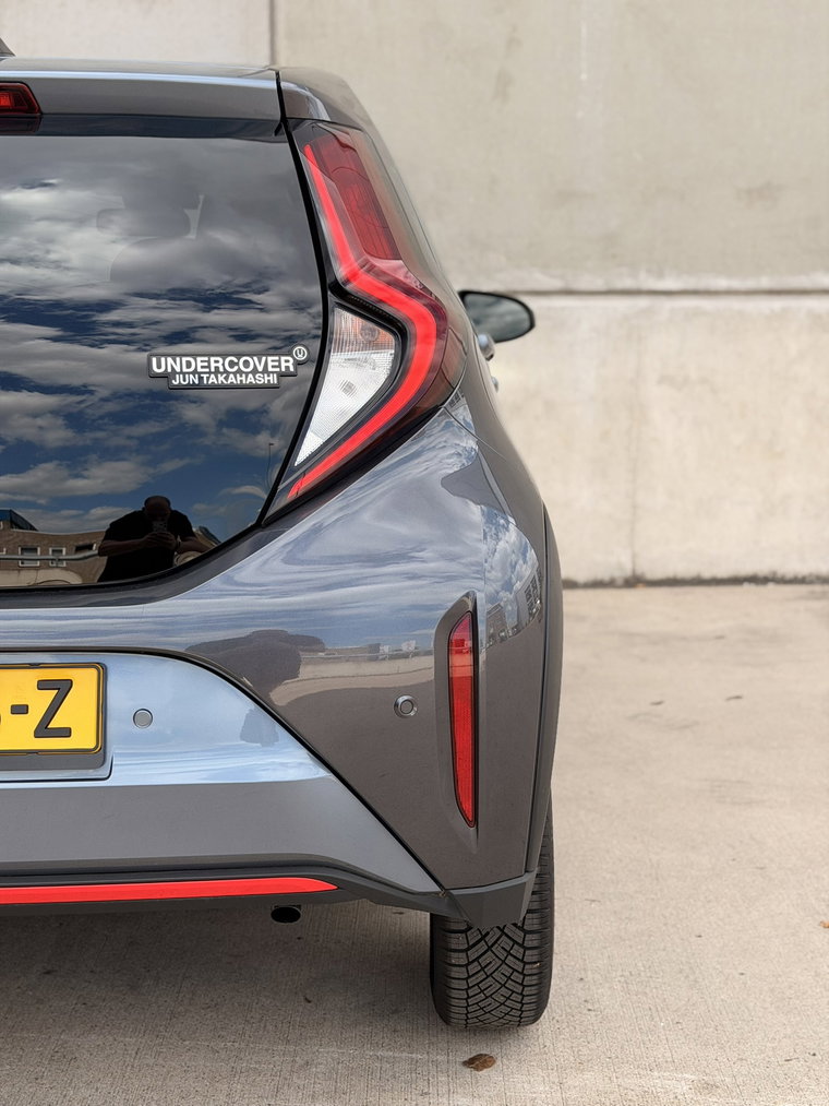 Vehicle Image 36