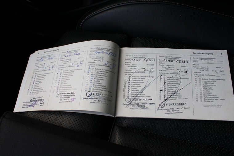 Vehicle Image 37