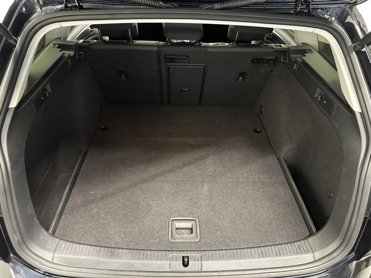 Vehicle Image 39