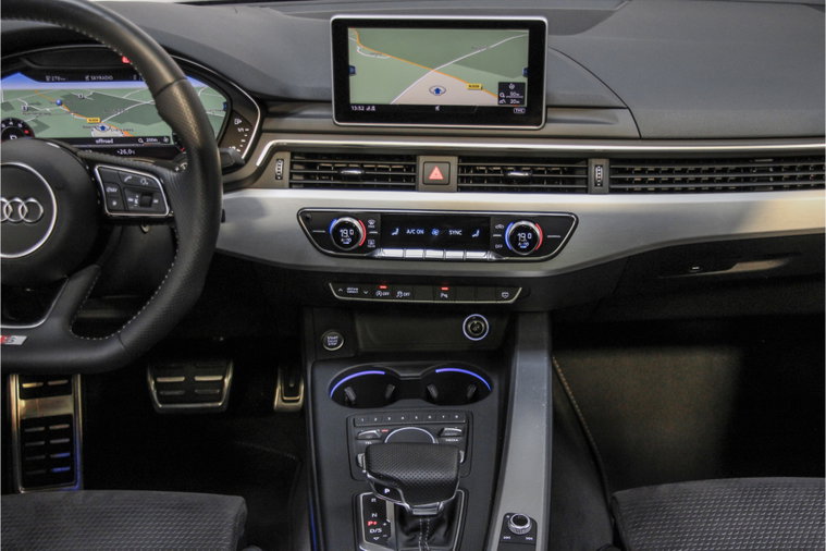 Vehicle Image 22