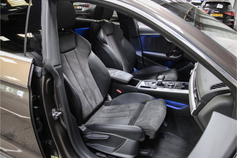Vehicle Image 36