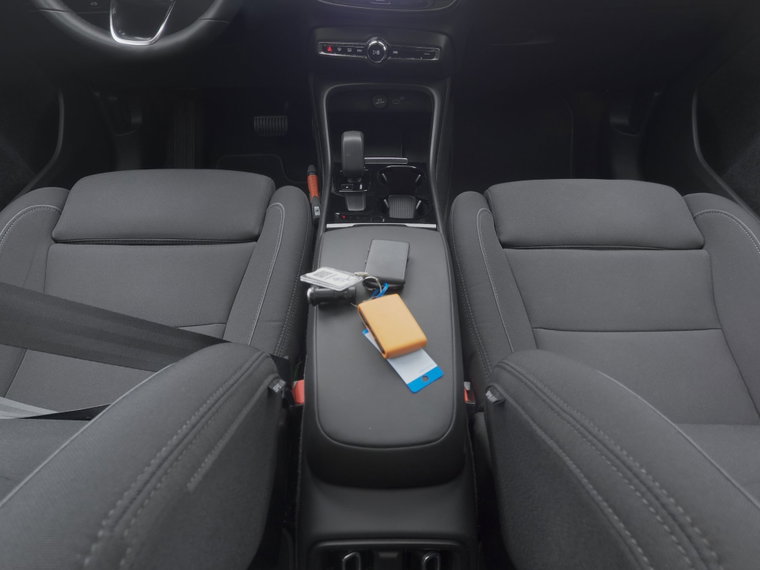 Vehicle Image 13