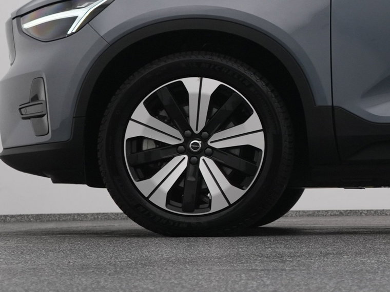 Vehicle Image 40