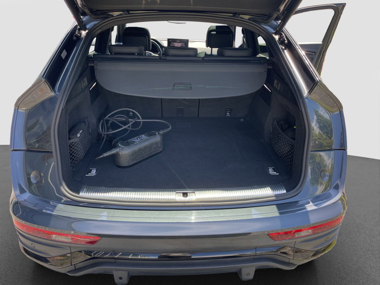 Vehicle Image 25