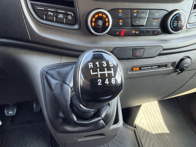 Vehicle Image 33