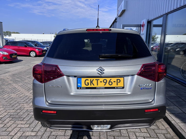 Vehicle Image 6