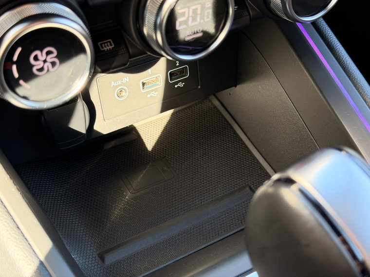 Vehicle Image 31