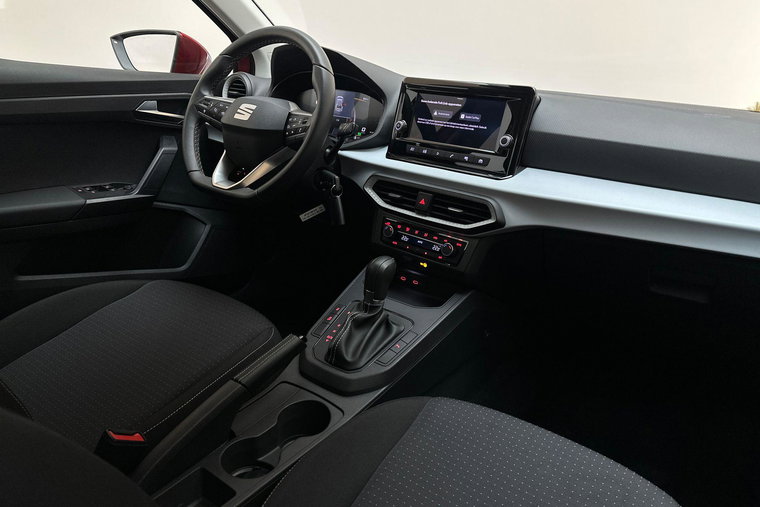 Vehicle Image 13