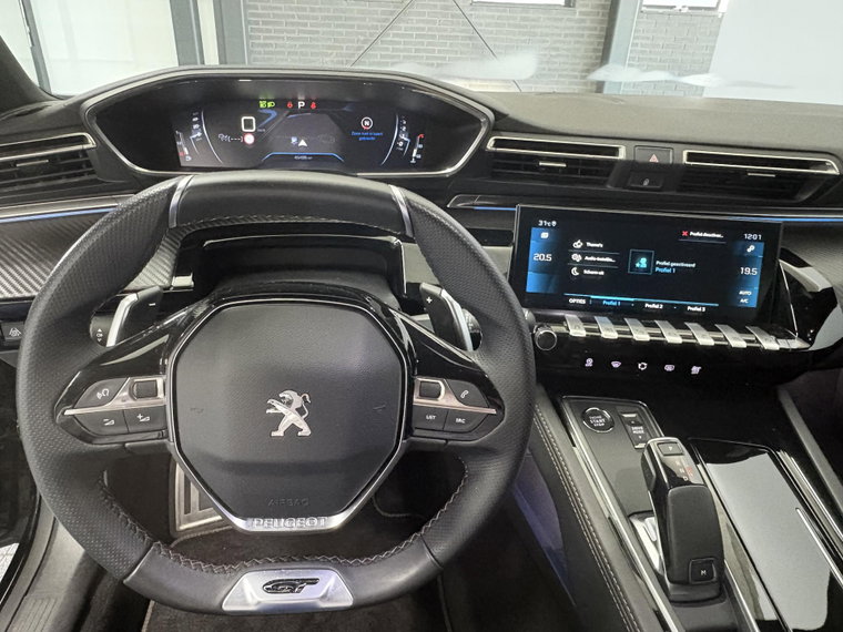 Vehicle Image 22
