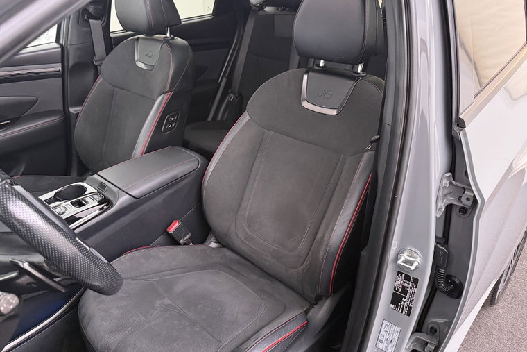 Vehicle Image 12