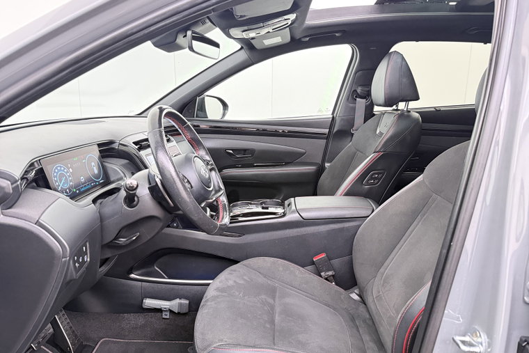Vehicle Image 13