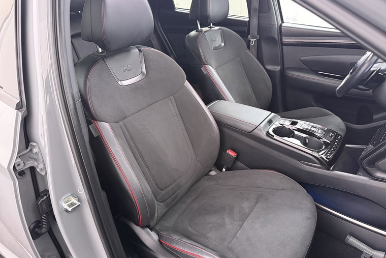 Vehicle Image 18