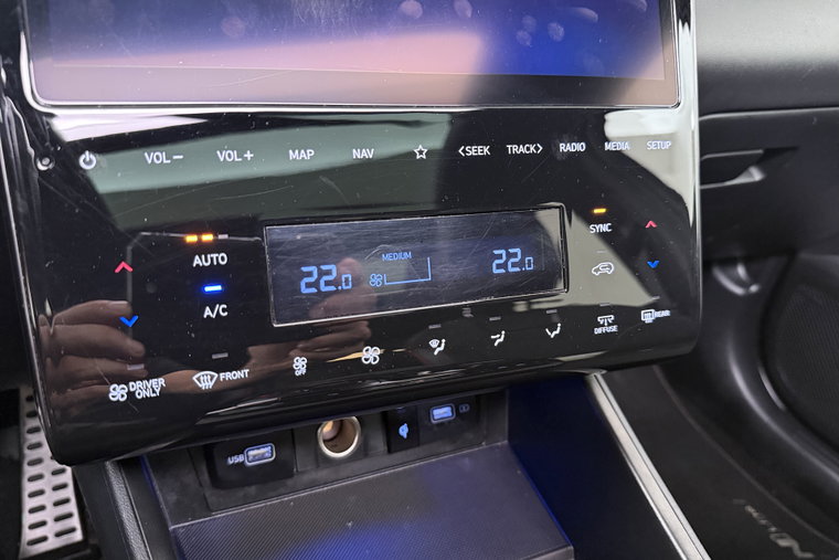 Vehicle Image 35