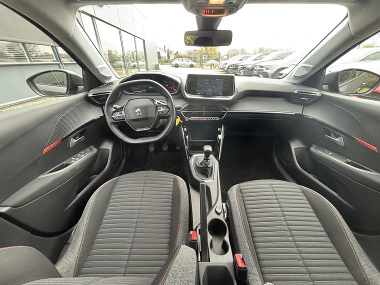 Vehicle Image 19