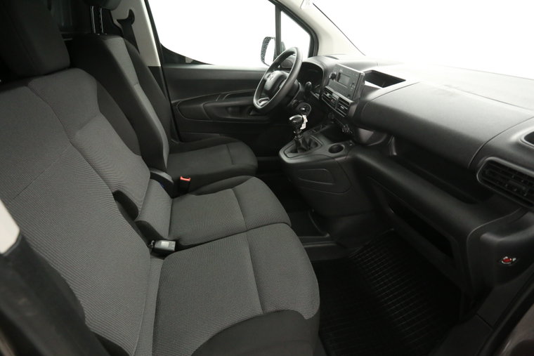 Vehicle Image 22
