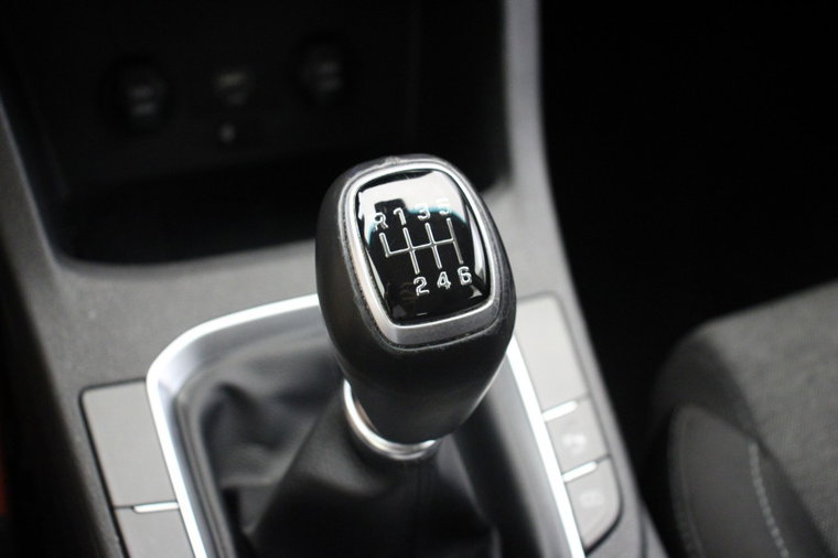 Vehicle Image 33