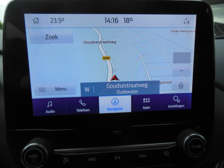 Vehicle Image 16