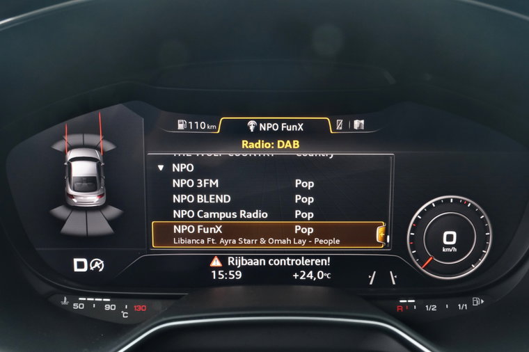 Vehicle Image 22