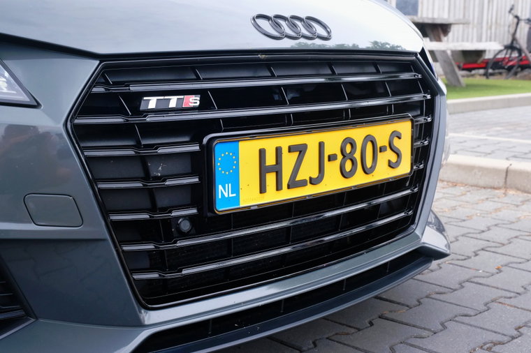 Vehicle Image 11