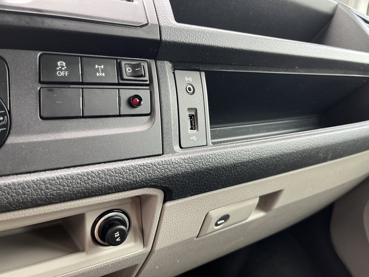 Vehicle Image 37