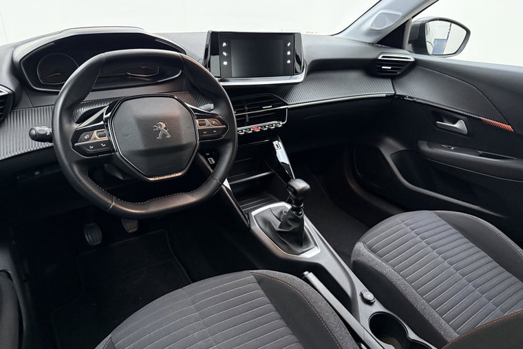 Vehicle Image 15