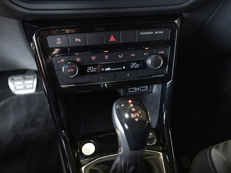 Vehicle Image 34